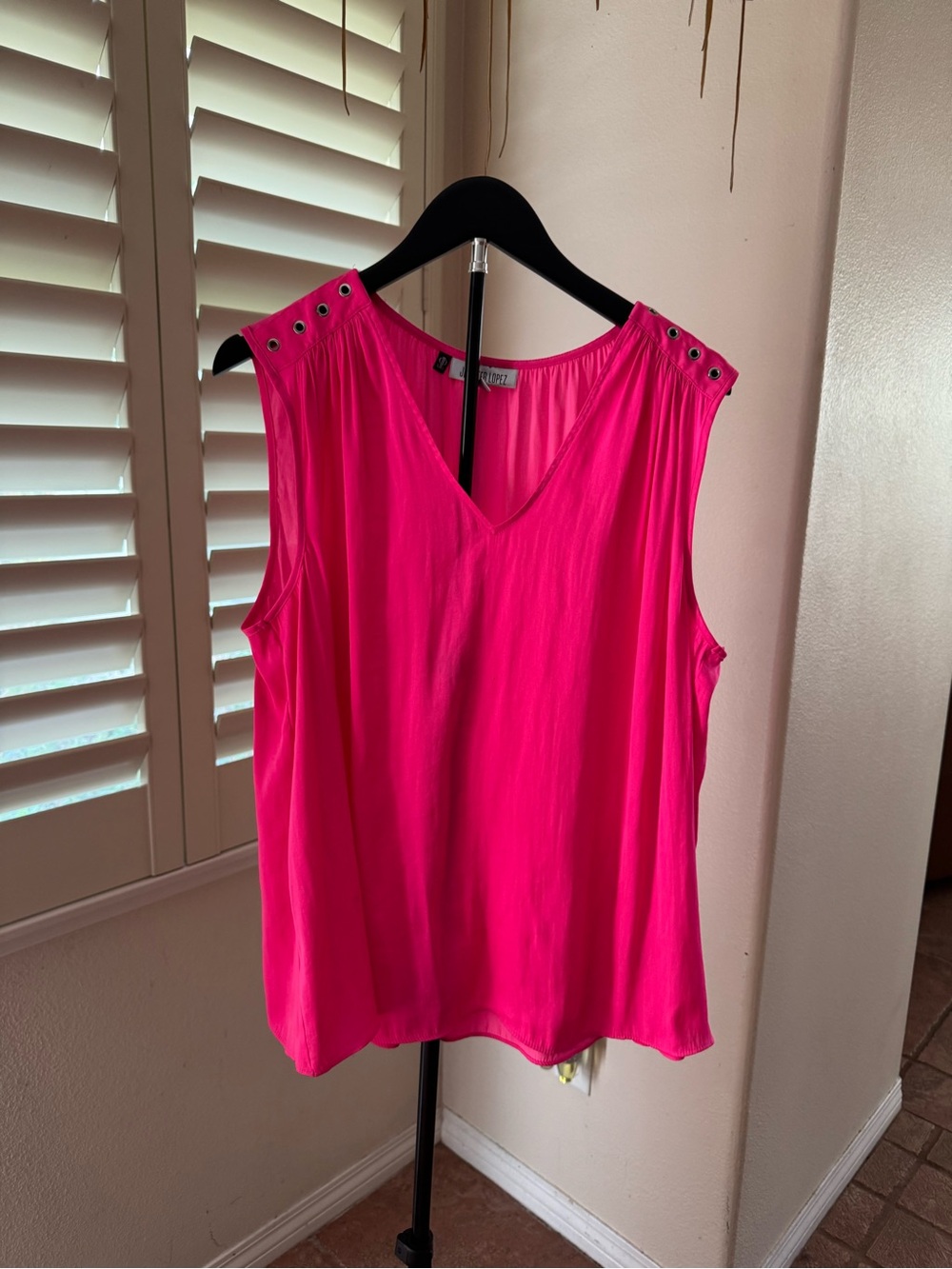 Jennifer Lopez Hot Neon Pink V-Neck Grommet Shoulder Tank